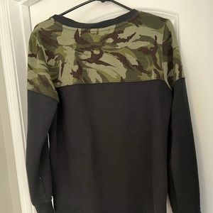 LL Bean Signature Sweatshirt